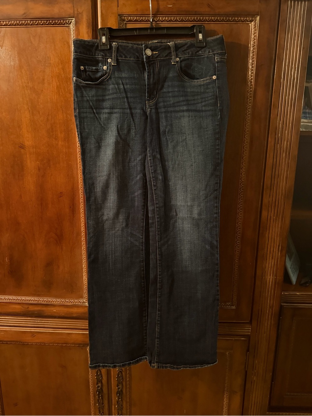 American Eagle Women’s Wash Straight Leg Jeans - Blue